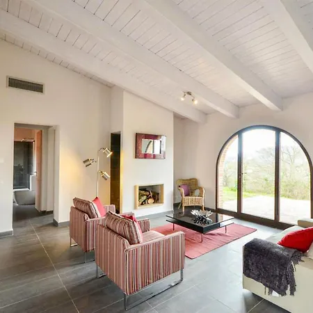 Basilico By Interhome * Petroio